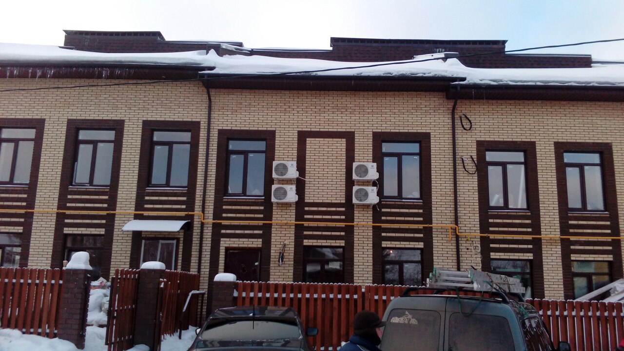 Прокладка трасс под кондиционеры ELECTROLUX в таунхаусе