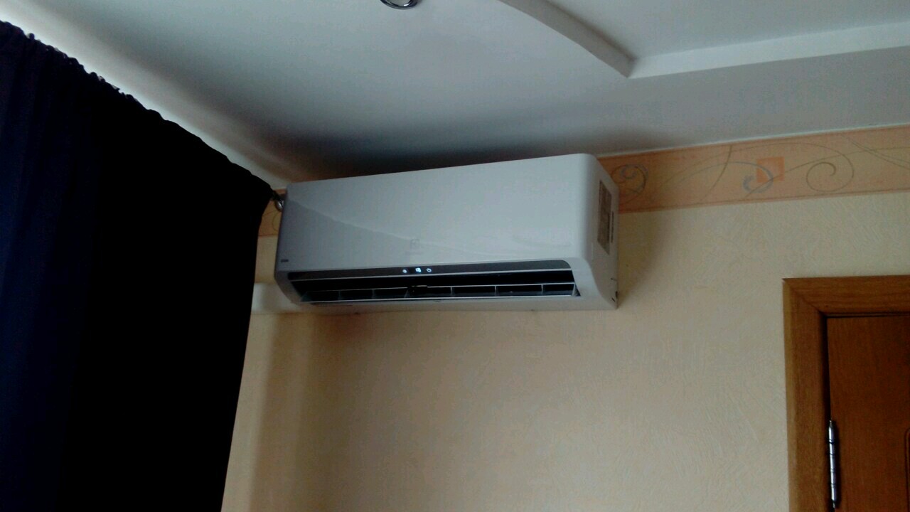 Установка топовой модели ELECTROLUX SLIDE EACS/I-07 HSL/N3 на ул. Лескова, 3